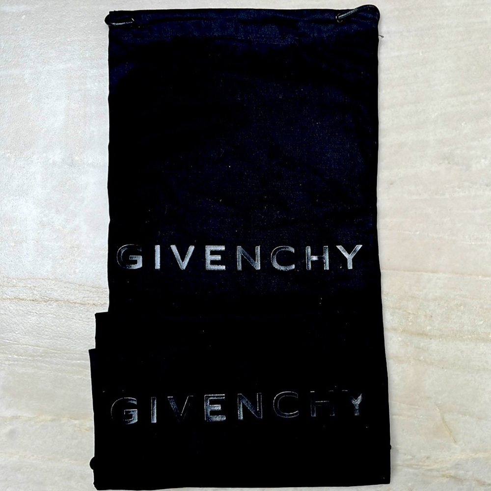 Givenchy Shoe Dusters, great for shoes, belts, bathing suits for travel…